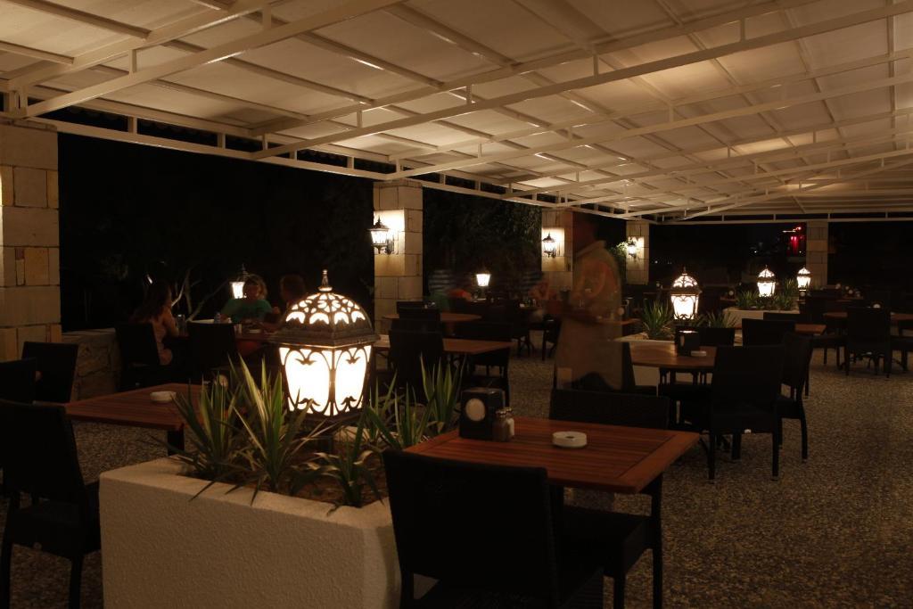 Aytas Hotel Ayvalı Exteriör bild