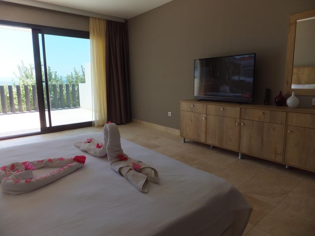 Aytas Hotel Ayvalı Exteriör bild